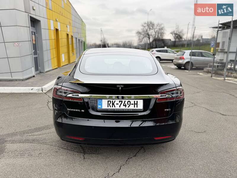 Лифтбек Tesla Model S 2017 в Ирпене фото 5 Лифтбек Tesla Model S 2017 в Ирпене