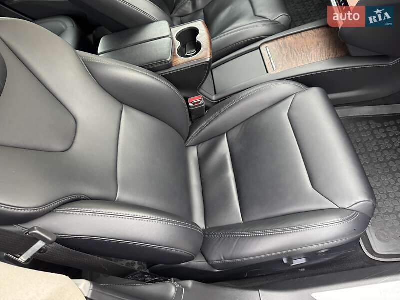 Лифтбек Tesla Model S 2017 в Ирпене фото 34 Лифтбек Tesla Model S 2017 в Ирпене