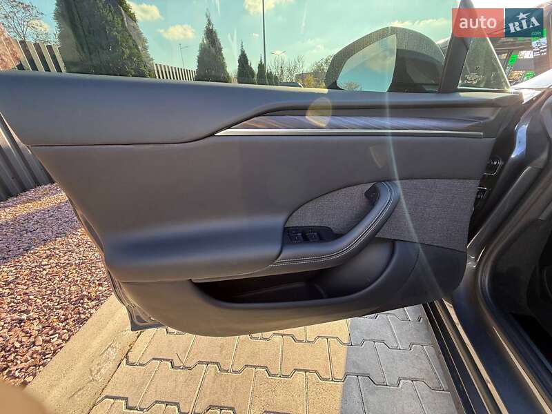 Ліфтбек Tesla Model S 2023 в Києві фото 10 Ліфтбек Tesla Model S 2023 в Києві