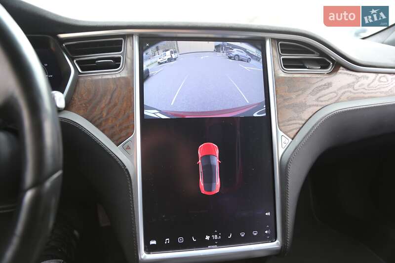 Ліфтбек Tesla Model S 2017 в Києві