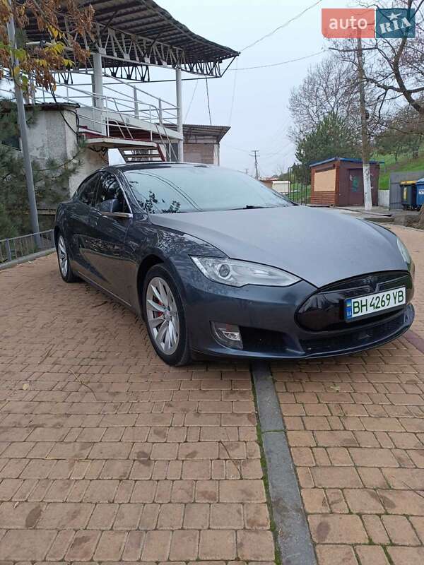 Ліфтбек Tesla Model S 2014 в Одесі фото 2 Ліфтбек Tesla Model S 2014 в Одесі