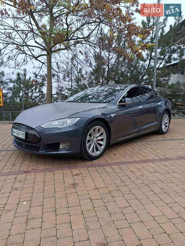 Ліфтбек Tesla Model S 2014 в Одесі фото 4 Ліфтбек Tesla Model S 2014 в Одесі