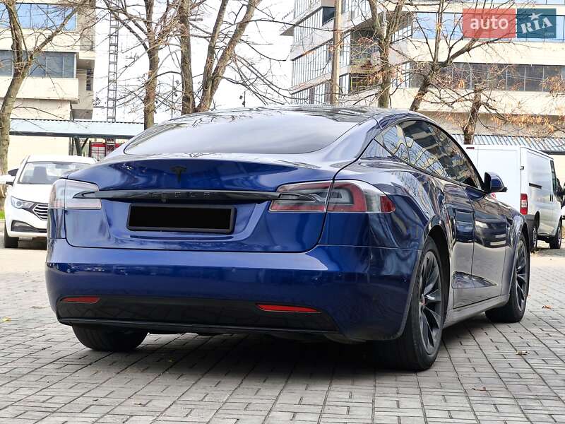 Лифтбек Tesla Model S 2018 в Днепре