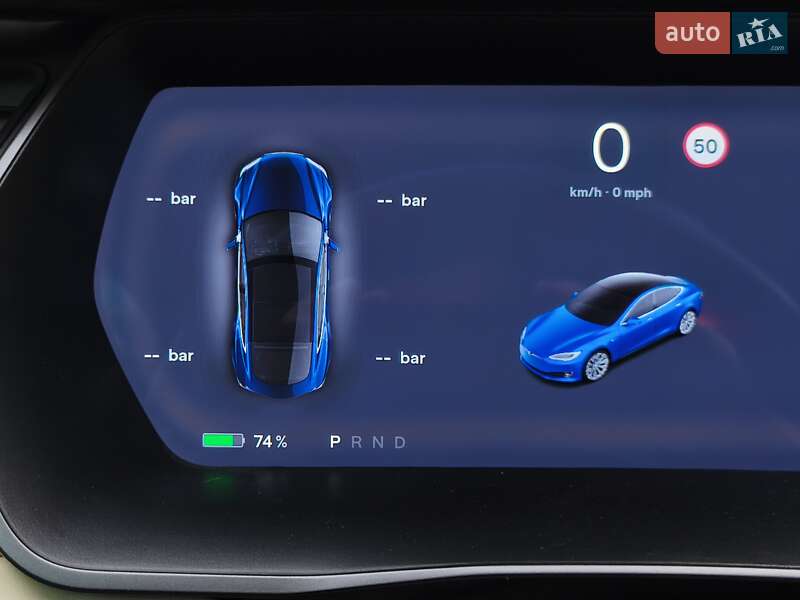Лифтбек Tesla Model S 2018 в Днепре