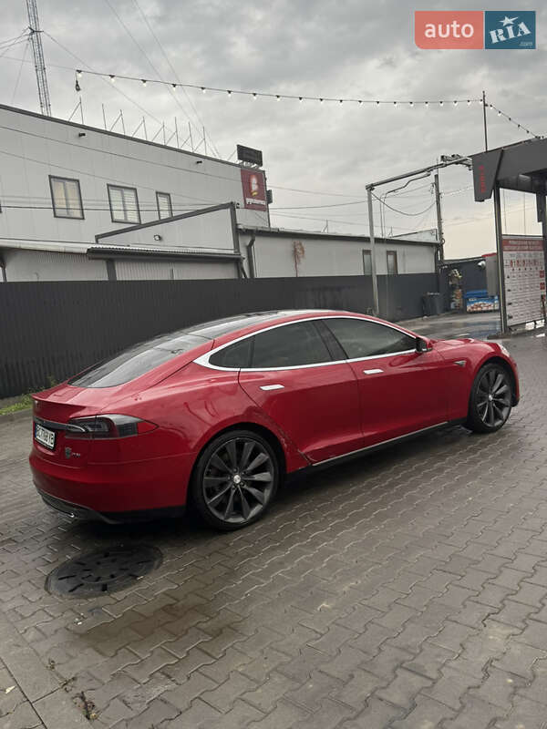 Ліфтбек Tesla Model S 2013 в Львові фото 21 Ліфтбек Tesla Model S 2013 в Львові