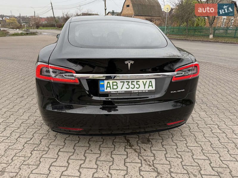 Ліфтбек Tesla Model S 2019 в Вінниці