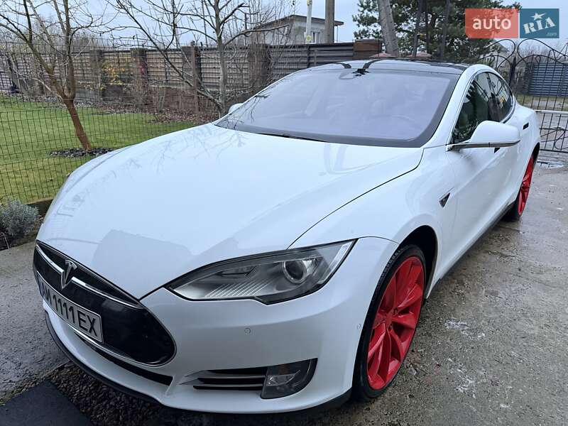 Ліфтбек Tesla Model S 2015 в Житомирі фото 5 Ліфтбек Tesla Model S 2015 в Житомирі