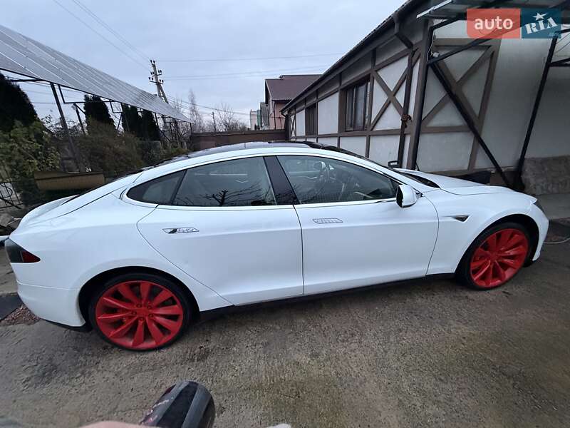 Ліфтбек Tesla Model S 2015 в Житомирі фото 3 Ліфтбек Tesla Model S 2015 в Житомирі