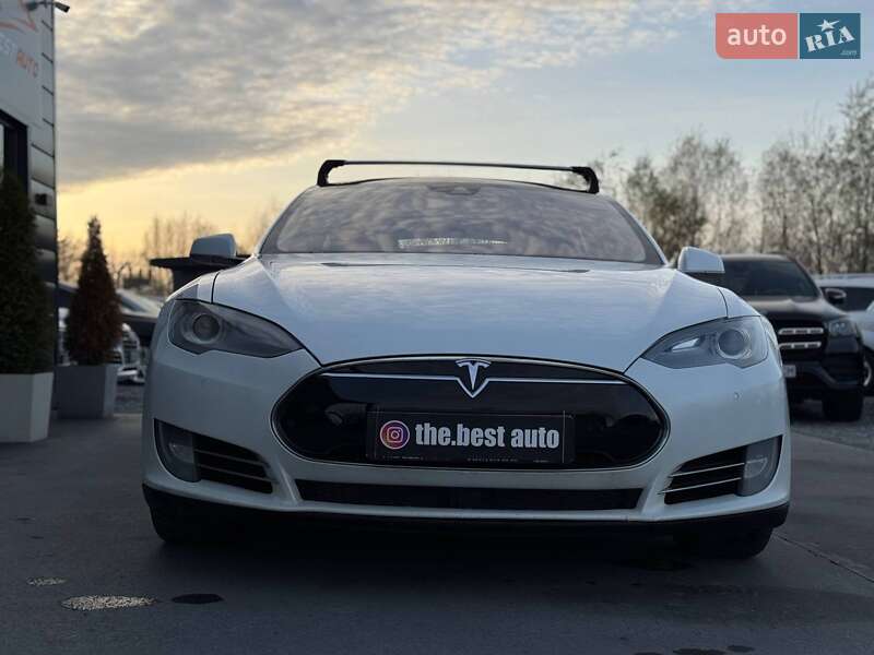 Ліфтбек Tesla Model S 2015 в Рівному фото 13 Ліфтбек Tesla Model S 2015 в Рівному