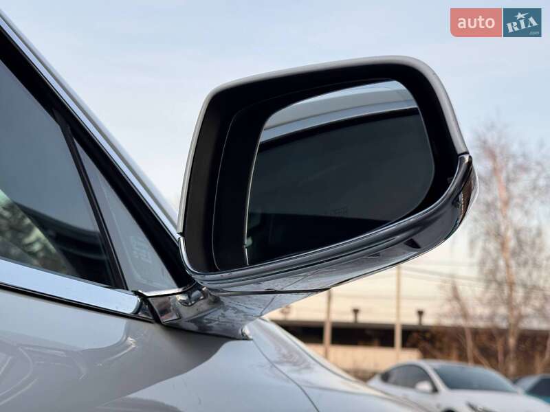 Ліфтбек Tesla Model S 2015 в Рівному фото 52 Ліфтбек Tesla Model S 2015 в Рівному