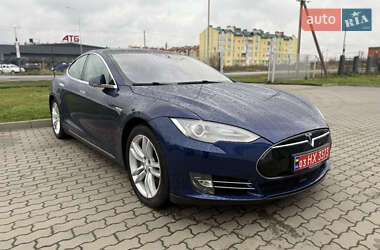 Ліфтбек Tesla Model S 2015 в Радехові