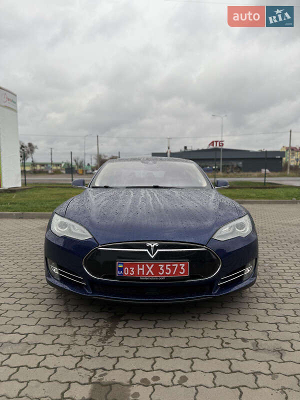Лифтбек Tesla Model S 2015 в Радехове фото 2 Лифтбек Tesla Model S 2015 в Радехове