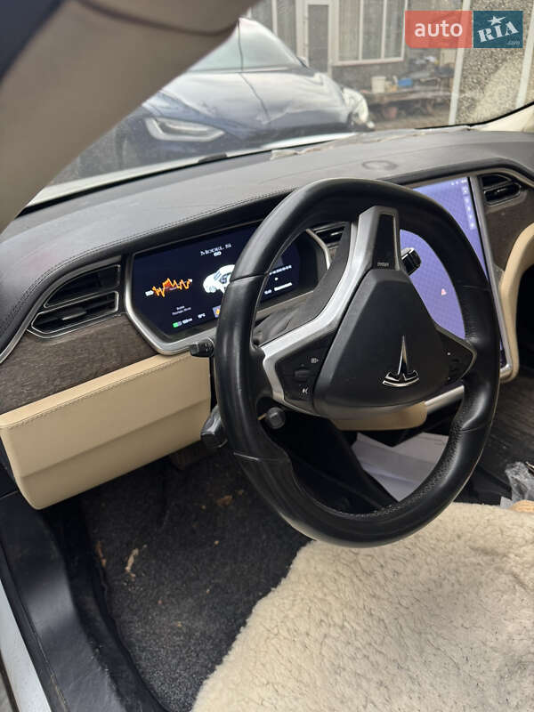 Лифтбек Tesla Model S 2013 в Калуше фото 7 Лифтбек Tesla Model S 2013 в Калуше
