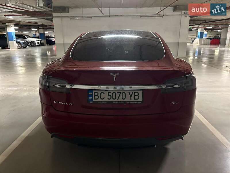 Лифтбек Tesla Model S 2016 в Львове фото 5 Лифтбек Tesla Model S 2016 в Львове