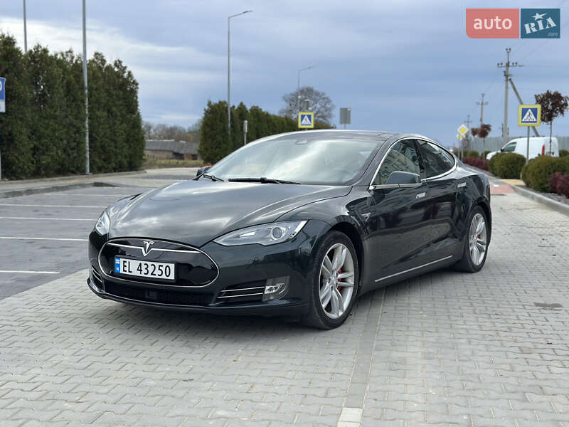 Лифтбек Tesla Model S 2014 в Львове фото 5 Лифтбек Tesla Model S 2014 в Львове