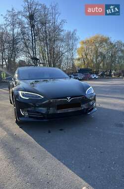 Ліфтбек Tesla Model S 2018 в Рівному