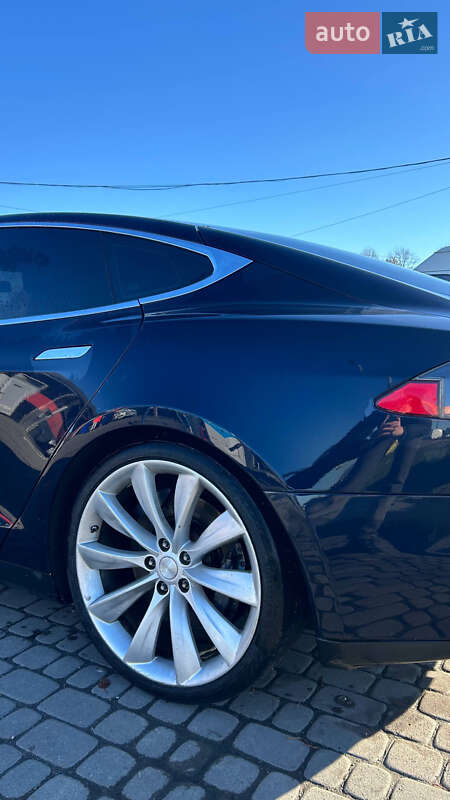 Лифтбек Tesla Model S 2012 в Львове фото 3 Лифтбек Tesla Model S 2012 в Львове