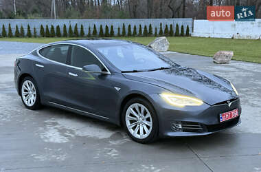 Ліфтбек Tesla Model S 2016 в Луцьку