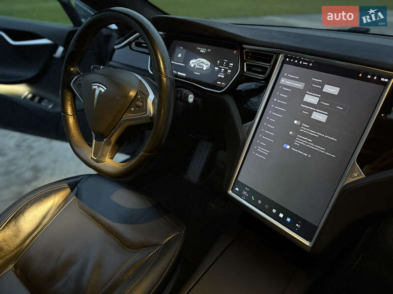 Лифтбек Tesla Model S 2016 в Луцке фото 54 Лифтбек Tesla Model S 2016 в Луцке