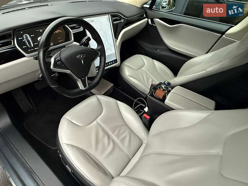 Лифтбек Tesla Model S 2014 в Ровно фото 26 Лифтбек Tesla Model S 2014 в Ровно