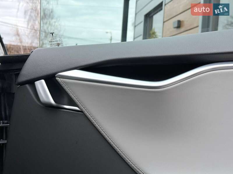 Лифтбек Tesla Model S 2014 в Ровно фото 56 Лифтбек Tesla Model S 2014 в Ровно