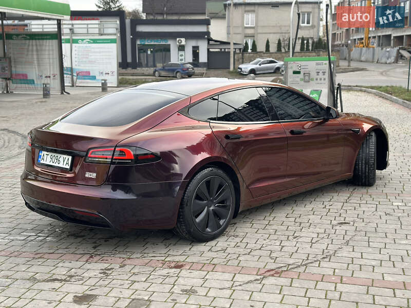 Лифтбек Tesla Model S 2021 в Ивано-Франковске