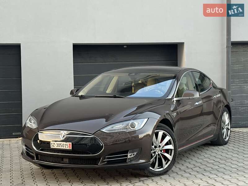 Лифтбек Tesla Model S 2014 в Тернополе фото 6 Лифтбек Tesla Model S 2014 в Тернополе