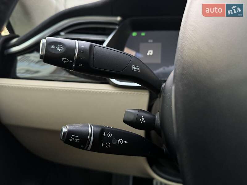 Лифтбек Tesla Model S 2014 в Тернополе фото 30 Лифтбек Tesla Model S 2014 в Тернополе