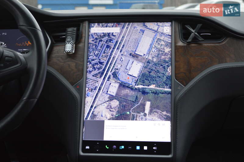 Лифтбек Tesla Model S 2020 в Киеве