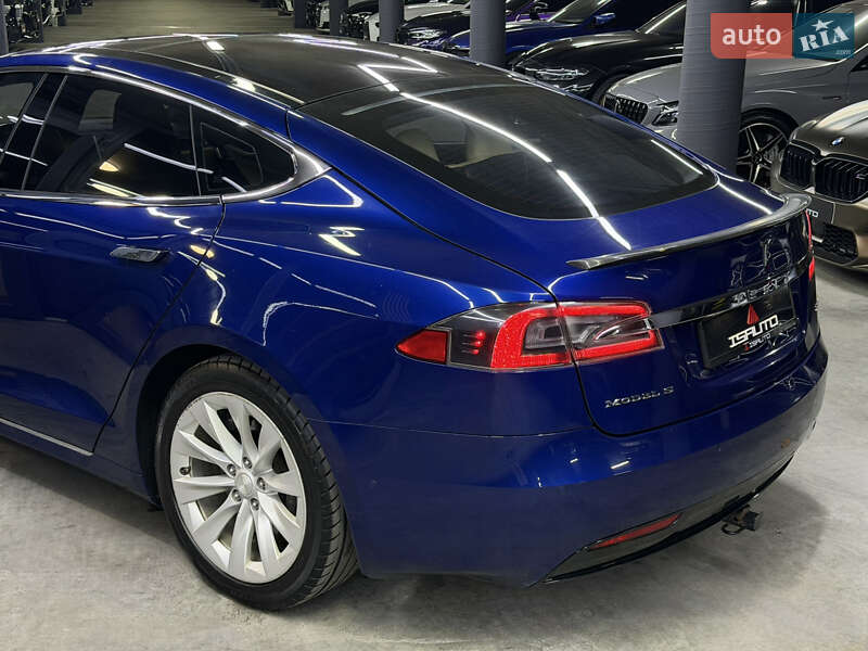 Лифтбек Tesla Model S 2016 в Одессе фото 12 Лифтбек Tesla Model S 2016 в Одессе