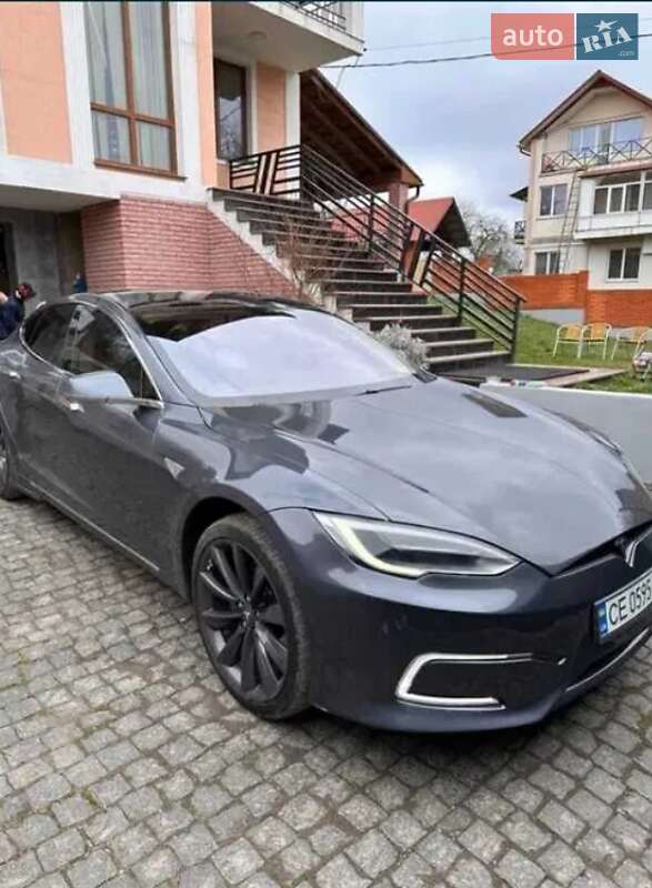 Лифтбек Tesla Model S 2013 в Киеве
