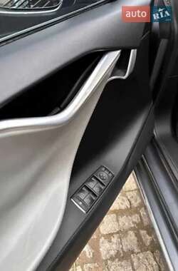 Лифтбек Tesla Model S 2013 в Киеве