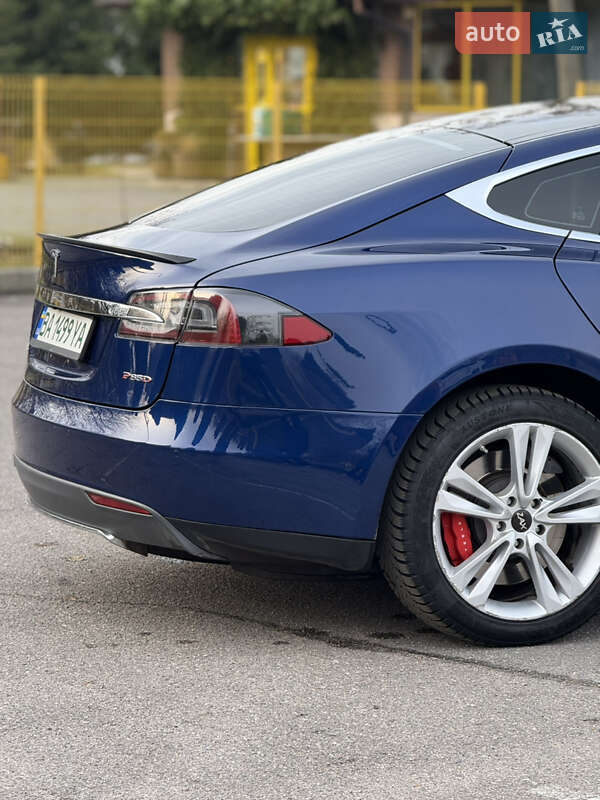 Лифтбек Tesla Model S 2015 в Александрие фото 29 Лифтбек Tesla Model S 2015 в Александрие