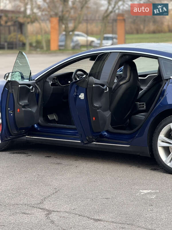 Лифтбек Tesla Model S 2015 в Александрие фото 31 Лифтбек Tesla Model S 2015 в Александрие
