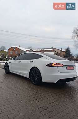 Лифтбек Tesla Model S 2022 в Львове