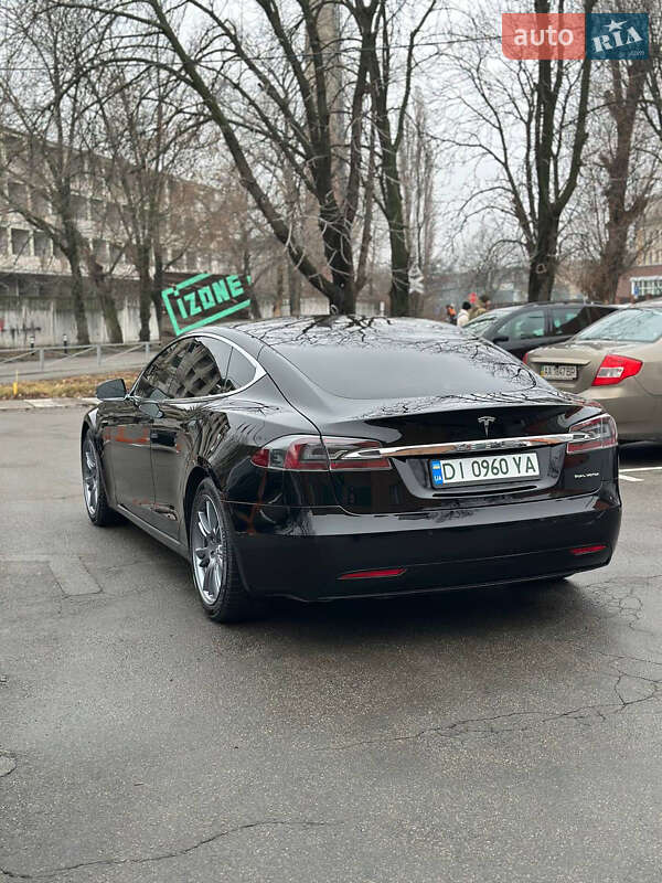 Ліфтбек Tesla Model S 2021 в Києві