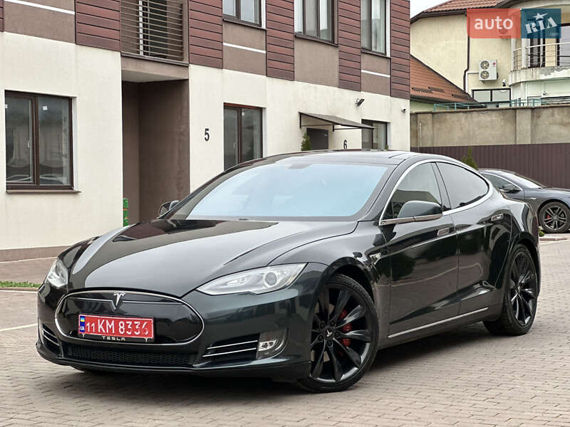 Ліфтбек Tesla Model S 2013 в Одесі