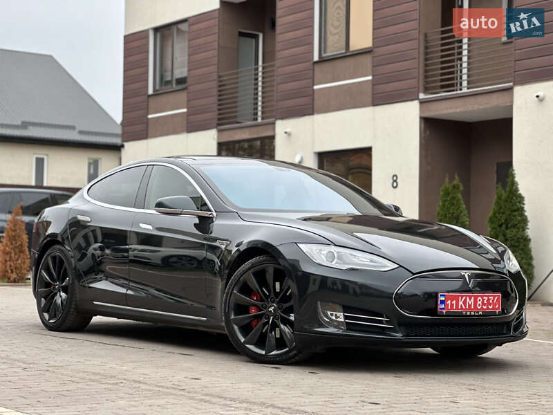 Ліфтбек Tesla Model S 2013 в Одесі