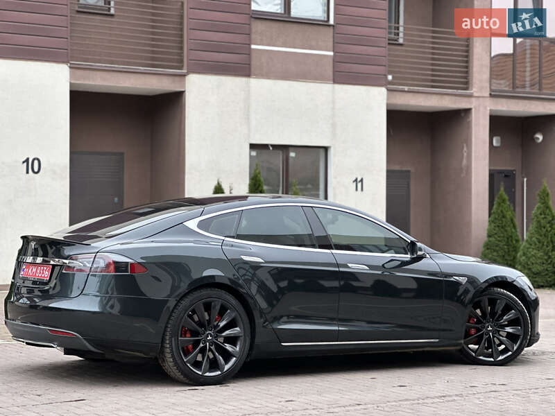 Ліфтбек Tesla Model S 2013 в Одесі