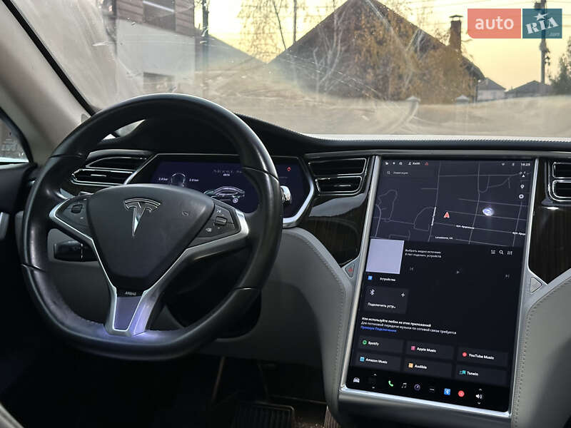 Ліфтбек Tesla Model S 2013 в Одесі