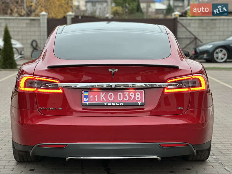 Ліфтбек Tesla Model S 2015 в Одесі фото 14 Ліфтбек Tesla Model S 2015 в Одесі