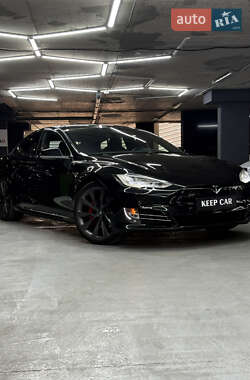 Лифтбек Tesla Model S 2018 в Виннице