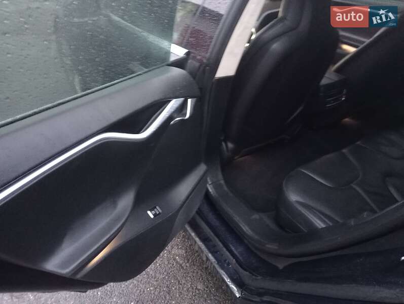 Лифтбек Tesla Model S 2013 в Шепетовке