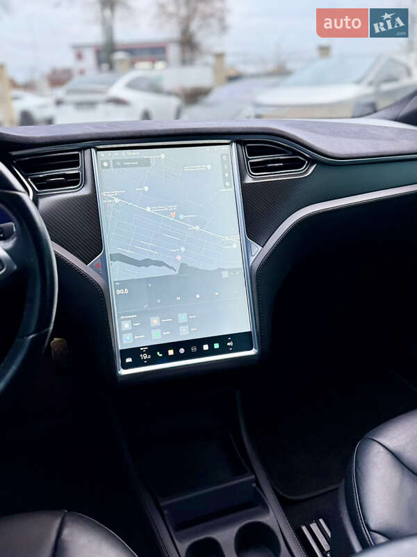 Ліфтбек Tesla Model S 2014 в Вінниці фото 32 Ліфтбек Tesla Model S 2014 в Вінниці