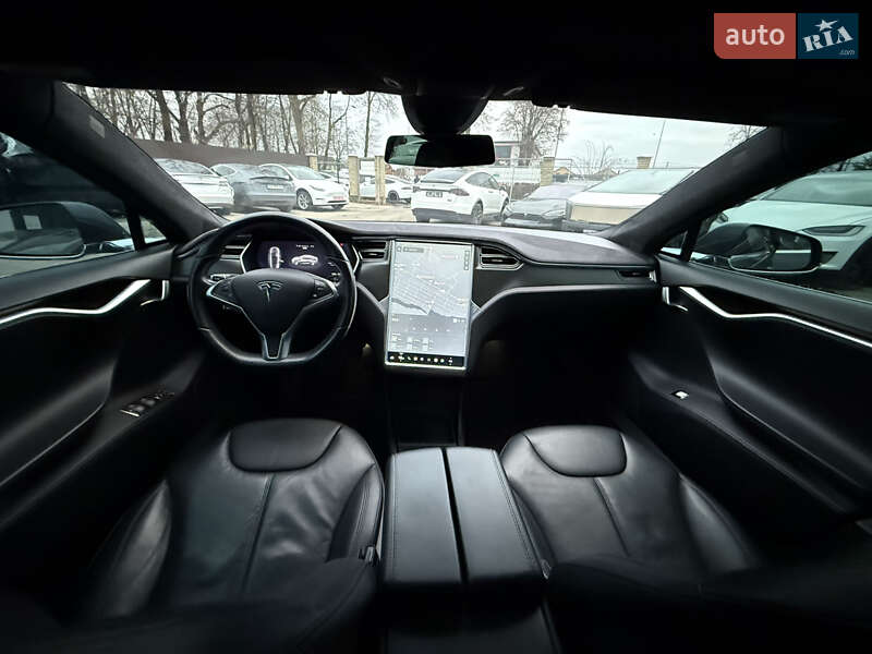 Ліфтбек Tesla Model S 2014 в Вінниці фото 34 Ліфтбек Tesla Model S 2014 в Вінниці