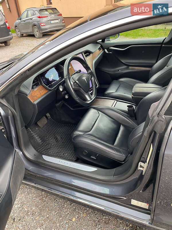 Лифтбек Tesla Model S 2018 в Каменке-Бугской фото 5 Лифтбек Tesla Model S 2018 в Каменке-Бугской