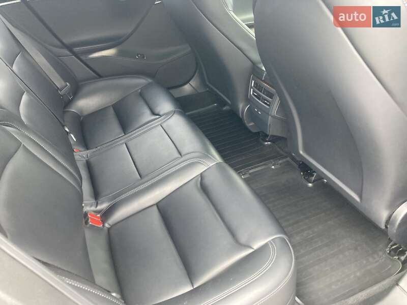 Лифтбек Tesla Model S 2020 в Днепре фото 10 Лифтбек Tesla Model S 2020 в Днепре