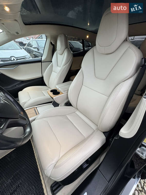 Ліфтбек Tesla Model S 2018 в Івано-Франківську фото 18 Ліфтбек Tesla Model S 2018 в Івано-Франківську