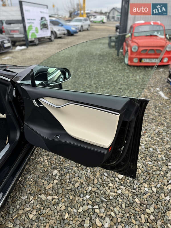Ліфтбек Tesla Model S 2018 в Івано-Франківську фото 28 Ліфтбек Tesla Model S 2018 в Івано-Франківську