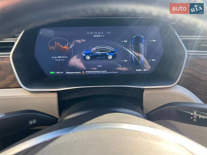 Лифтбек Tesla Model S 2017 в Кременчуге